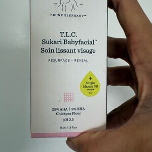 Drunk Elephant T.L.C. Sukari Babyfacial - White and Pink